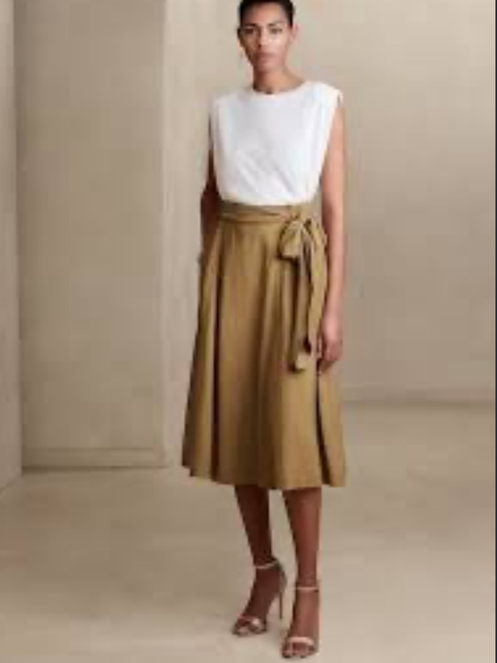 Banana Republic Factory Skirt - camel midi length true wrap